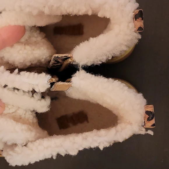 NWOB GENTLE SOULS leopard shearling boots - Picture 9 of 11